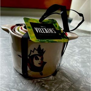 Rae Dunn Villian Measuring cups
